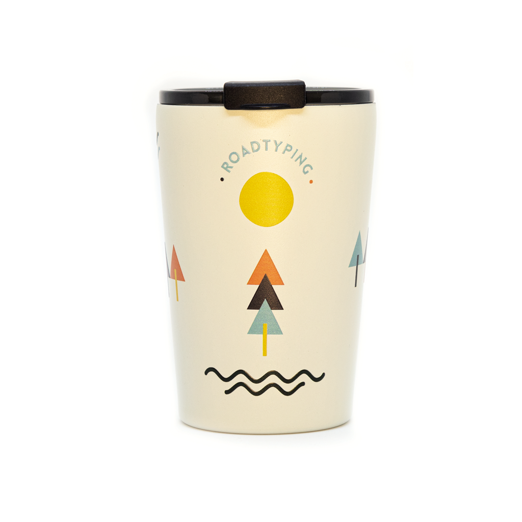 Roadtyping take away muki edestä / Roadtyping take away mug front view