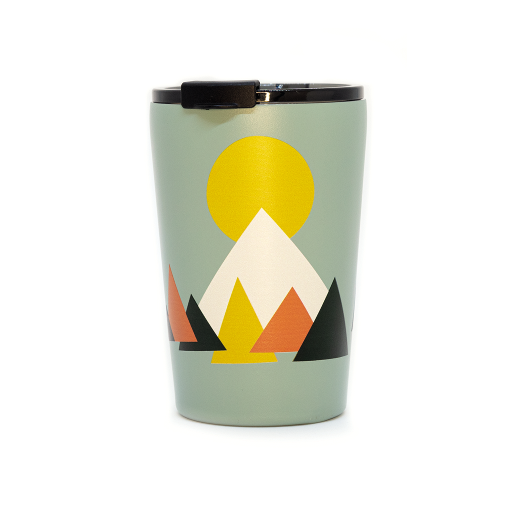 Roadtyping take away muki edestä / Roadtyping take away mug front view